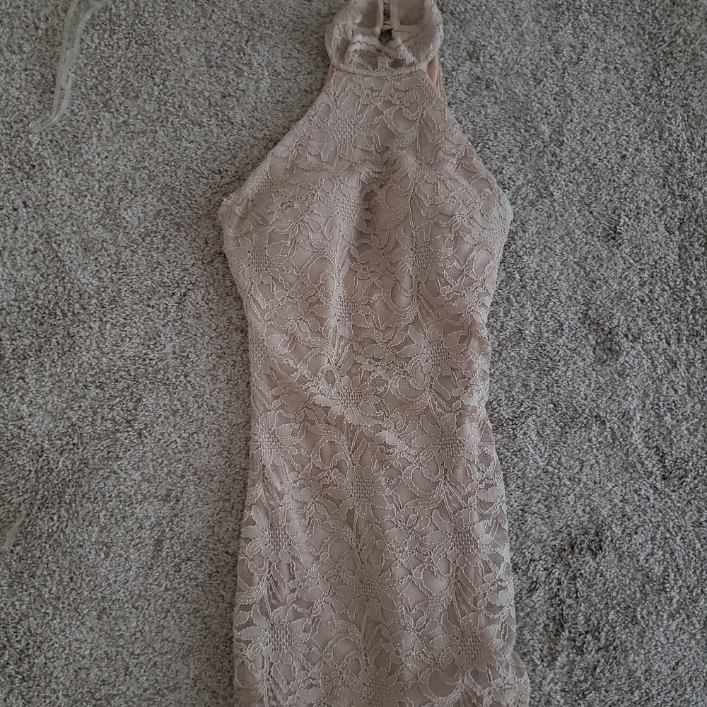 Open-Back Lace Mermaid Dress